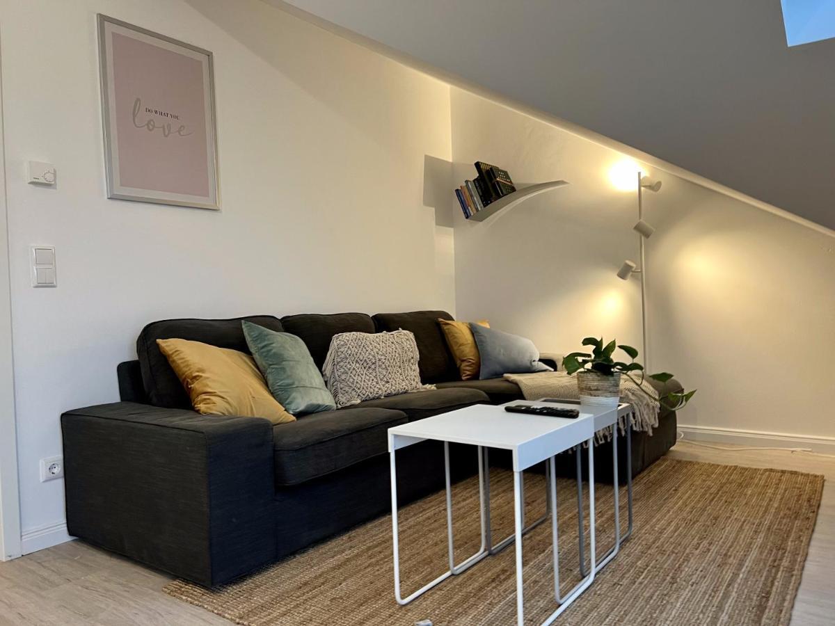 Gemuetliche Apartments Direkt An Der Grenze Von Hamburg Norderstedt Exterior foto