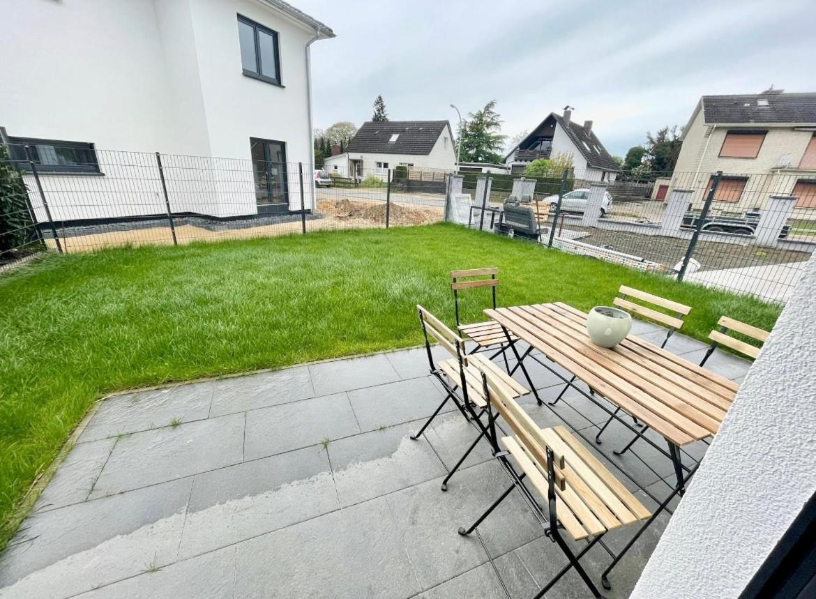Gemuetliche Apartments Direkt An Der Grenze Von Hamburg Norderstedt Exterior foto
